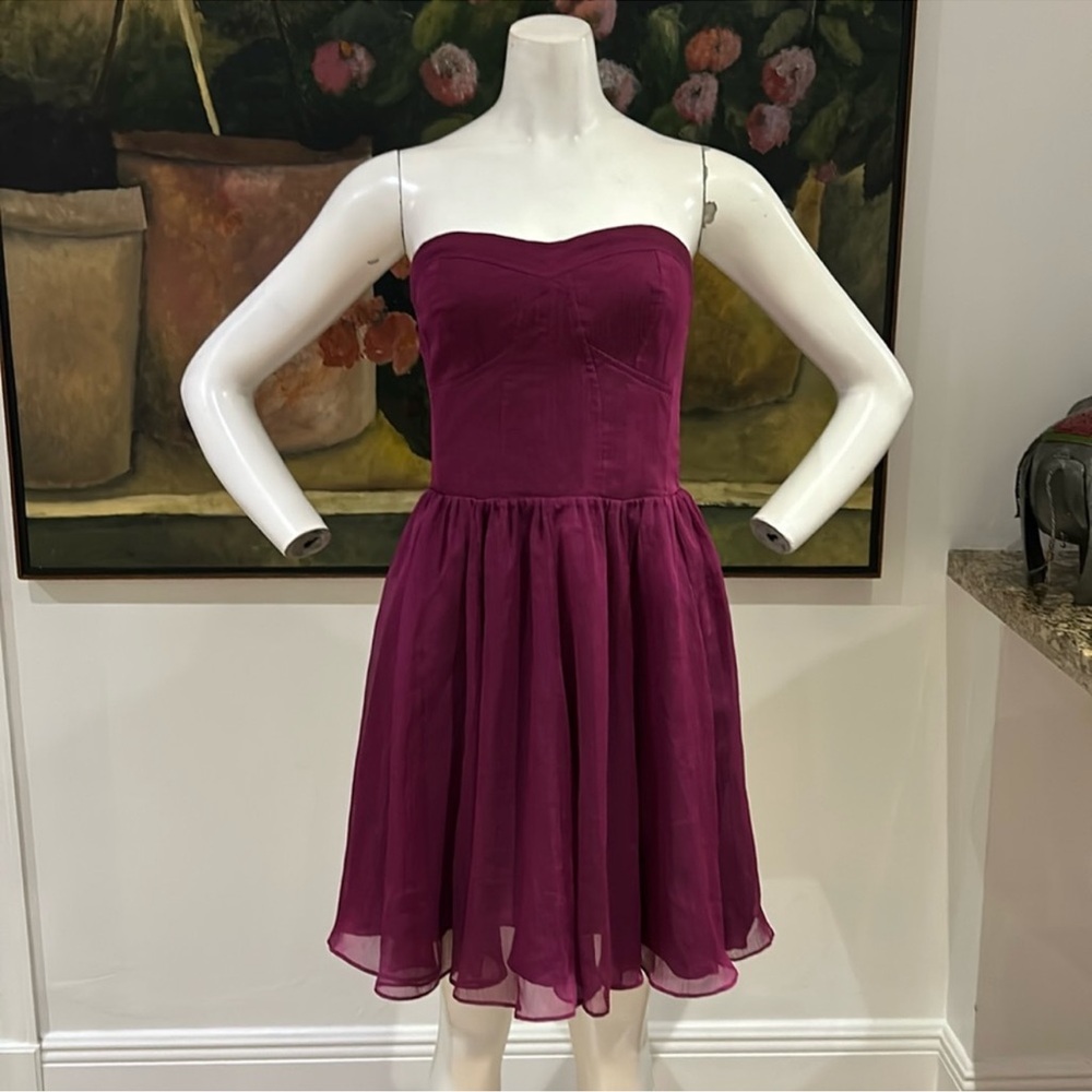 GUESS Plum Magenta Fit & Flare A-Line Strapless Sleeveless Dress Flowy